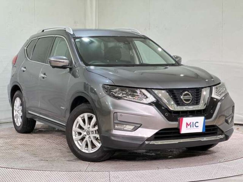 X-TRAIL