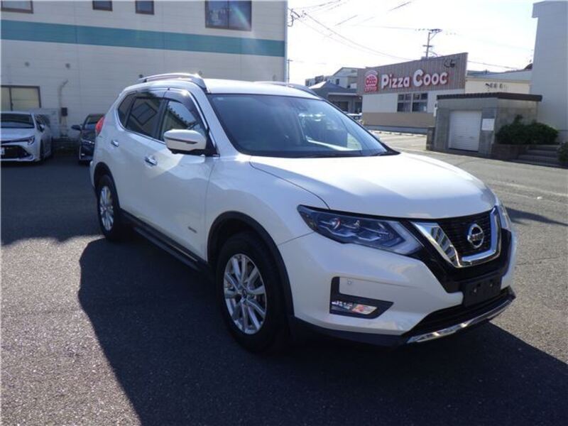 X-TRAIL