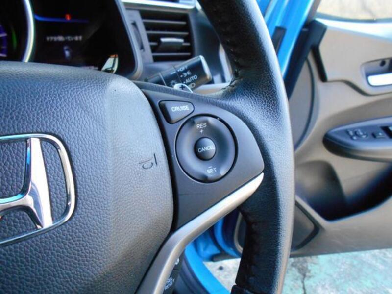 FIT HYBRID