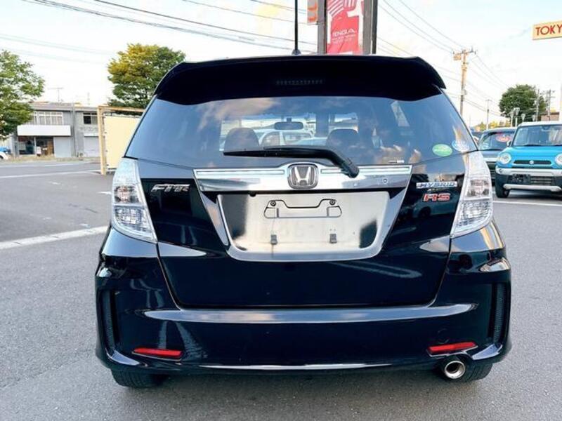 FIT HYBRID