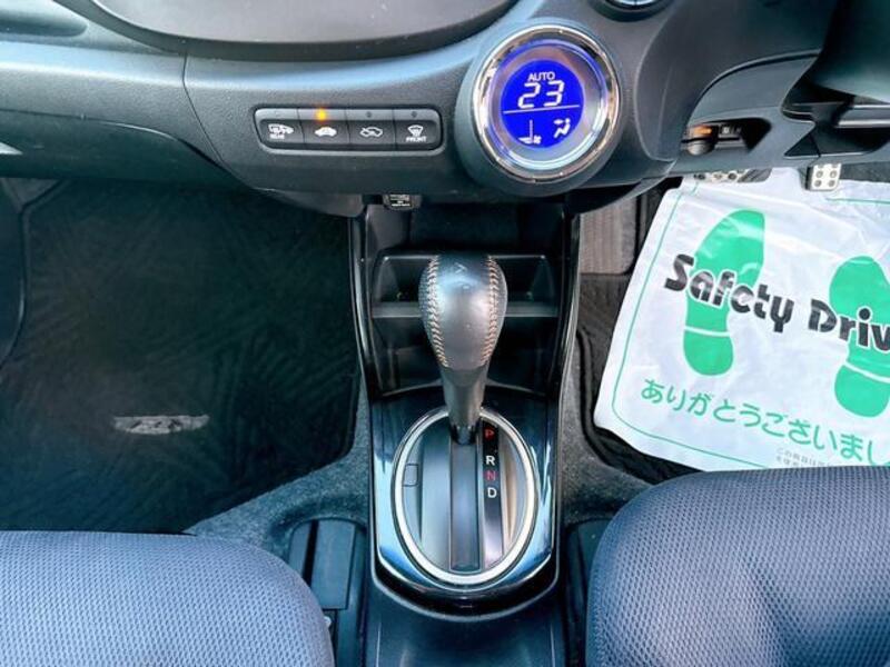 FIT HYBRID