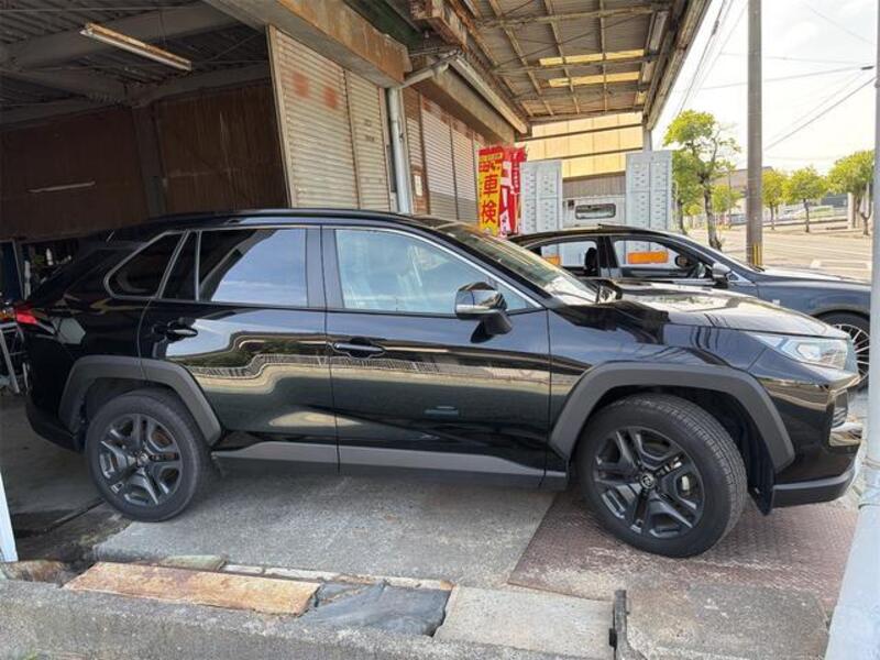 RAV4