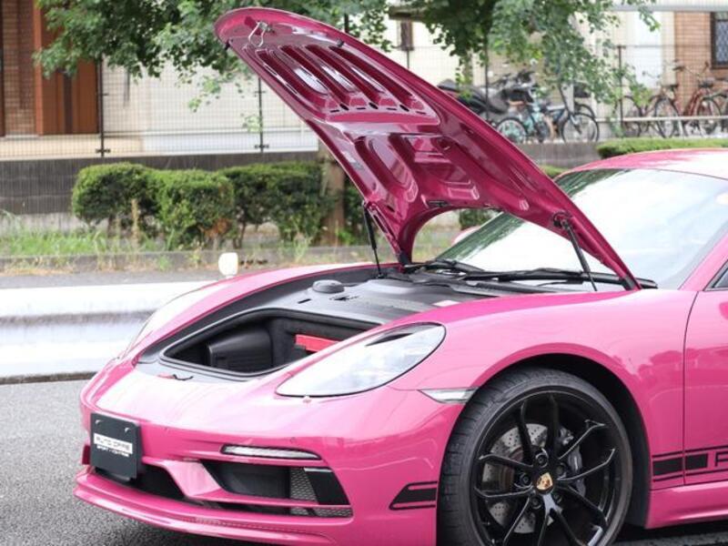 718 CAYMAN