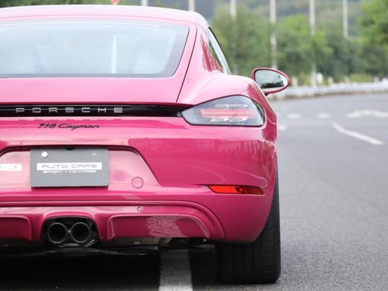 718 CAYMAN