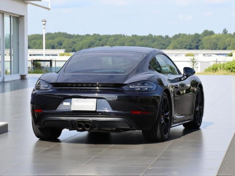 718 CAYMAN
