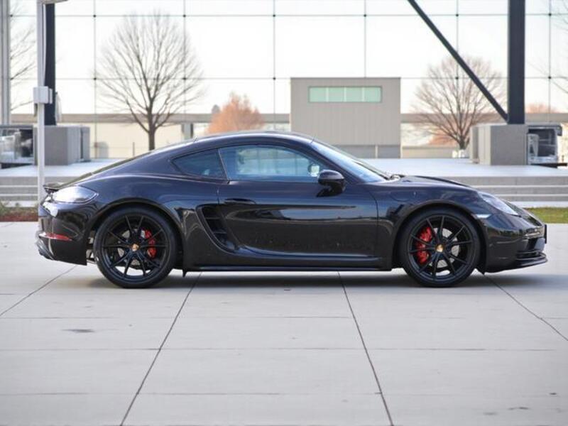 718 CAYMAN