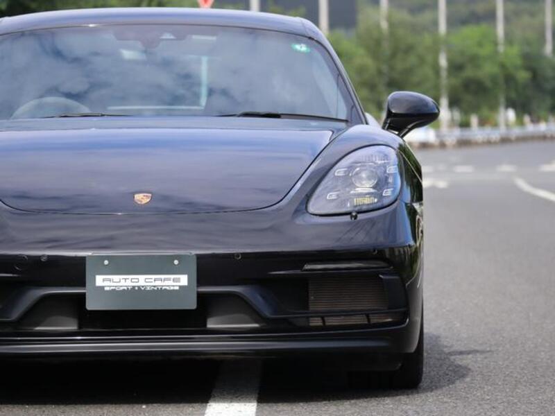 718 CAYMAN