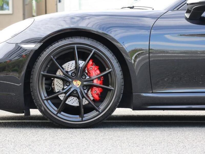 718 CAYMAN