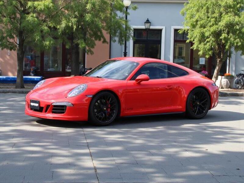 911
