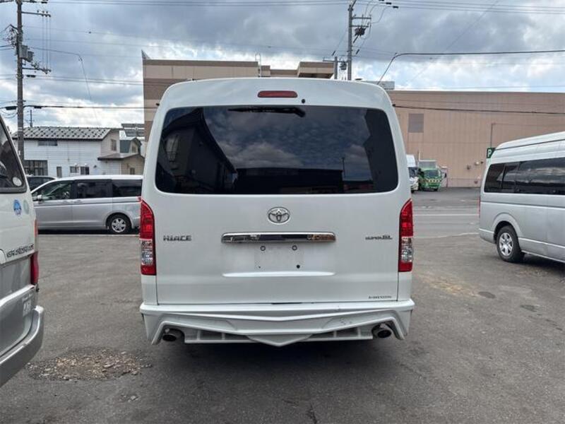 HIACE VAN