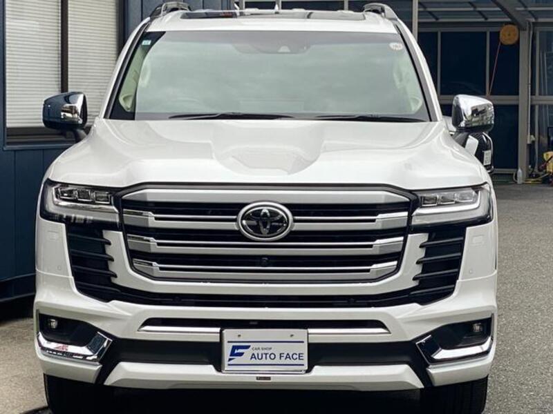 LAND CRUISER