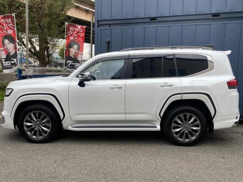 LAND CRUISER