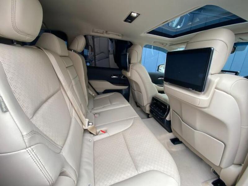 LAND CRUISER