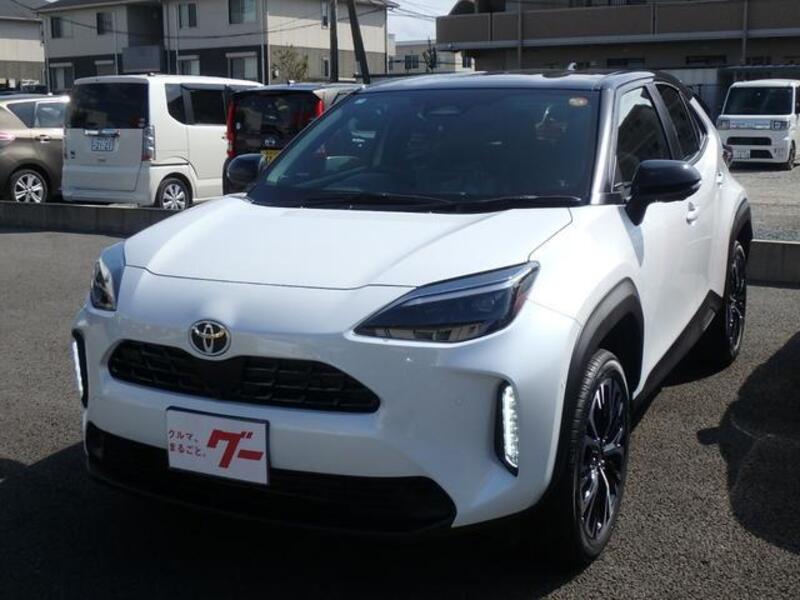TOYOTA YARIS CROSS