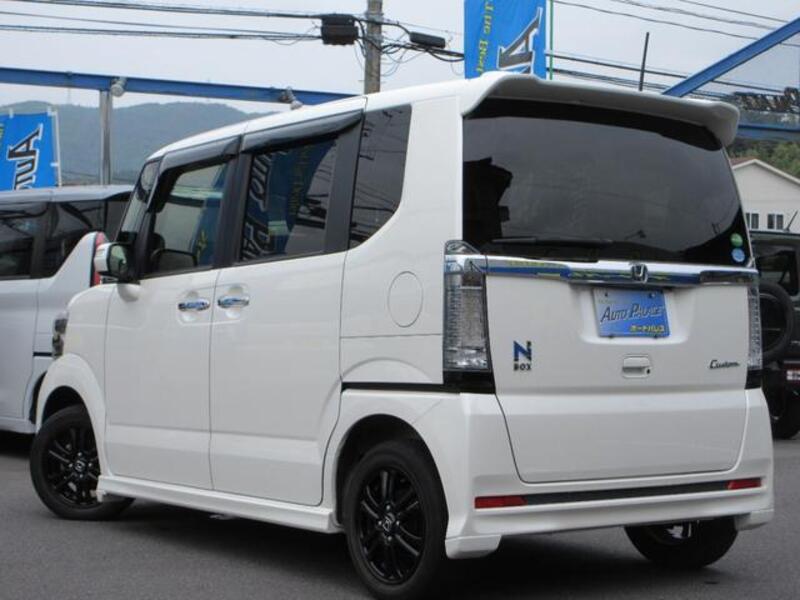 N BOX CUSTOM