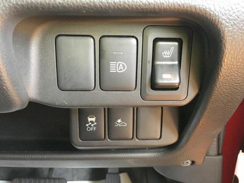EK CUSTOM
