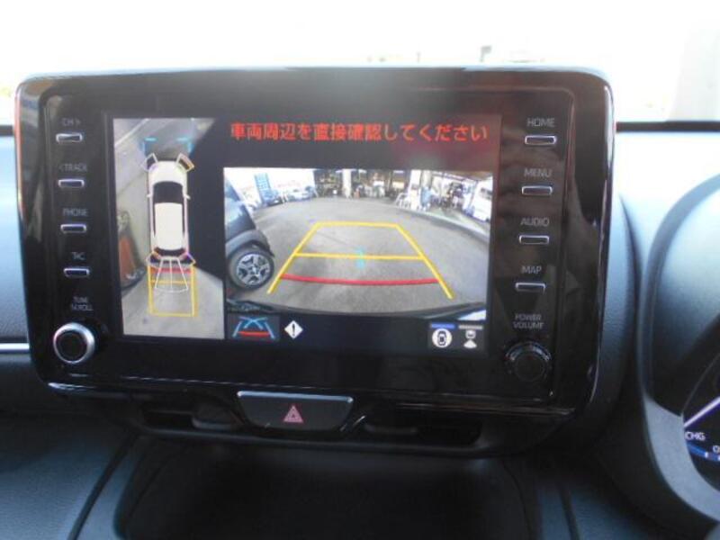 YARIS CROSS