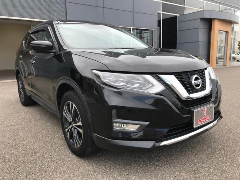 X-TRAIL