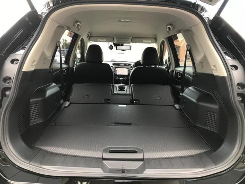 X-TRAIL