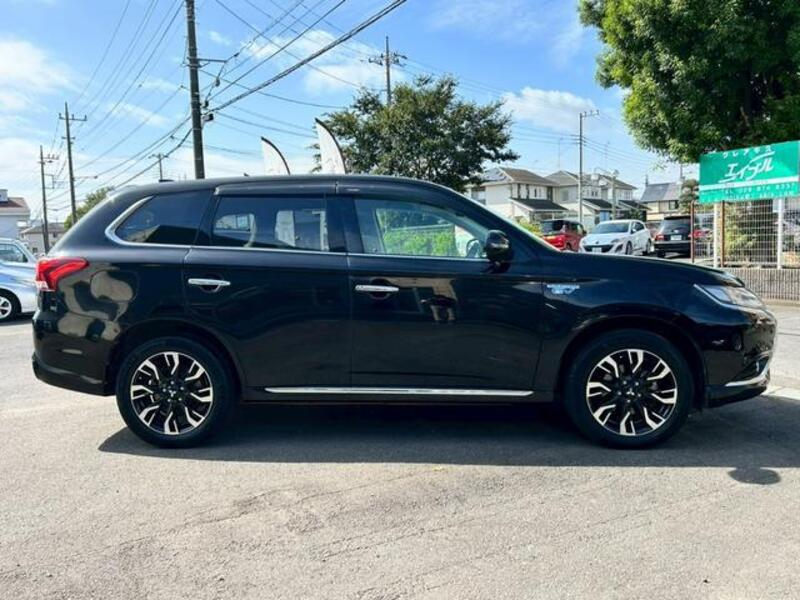 OUTLANDER PHEV