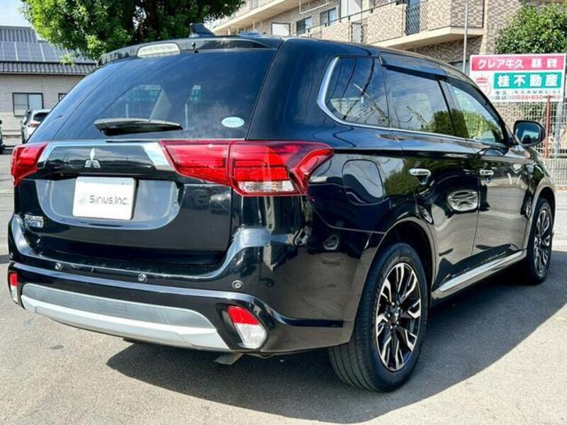 OUTLANDER PHEV