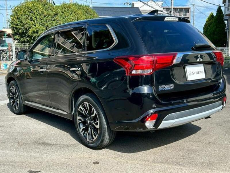 OUTLANDER PHEV