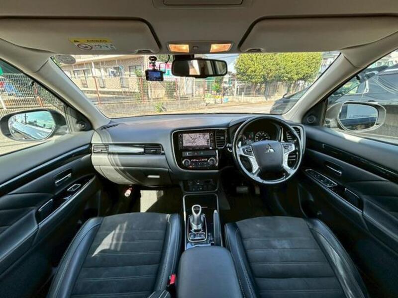 OUTLANDER PHEV