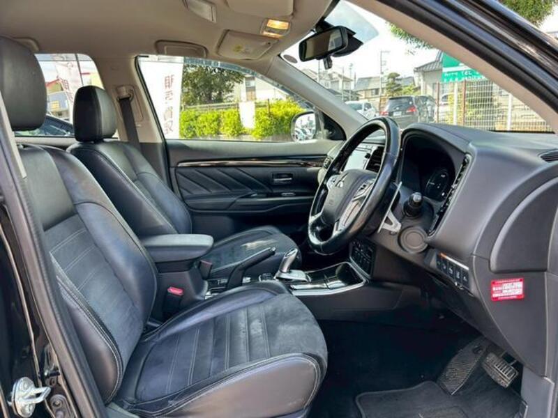 OUTLANDER PHEV