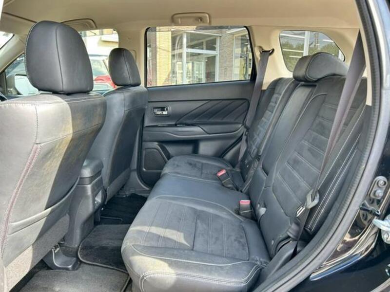 OUTLANDER PHEV