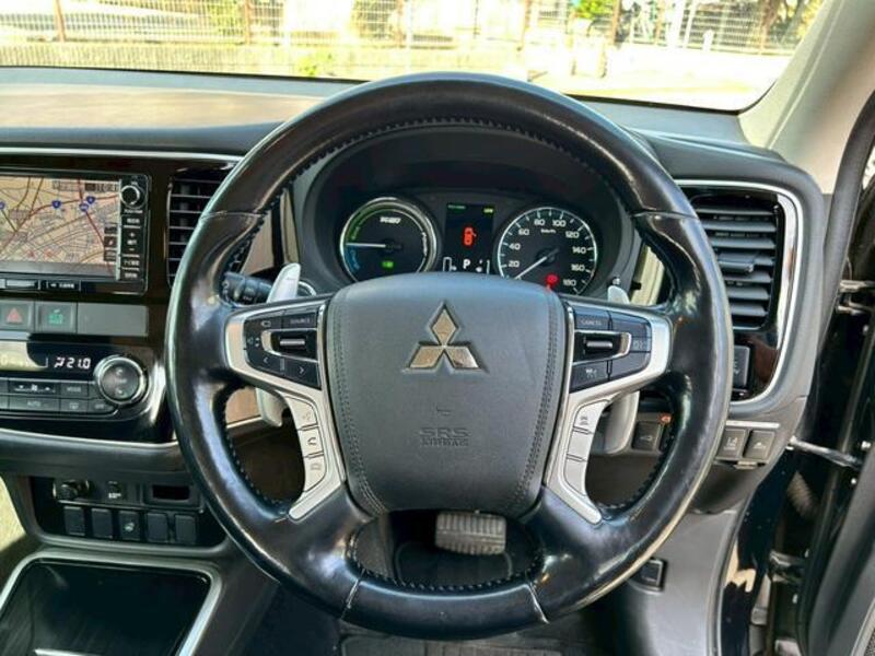 OUTLANDER PHEV