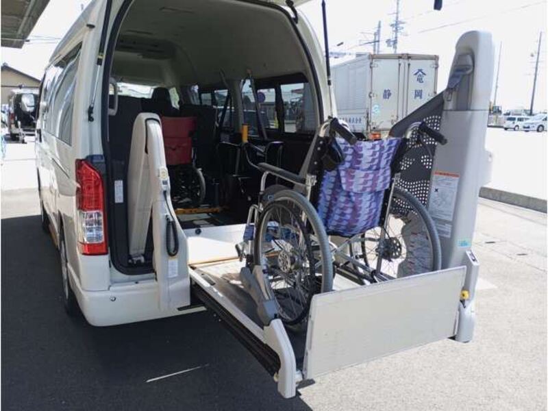 HIACE VAN