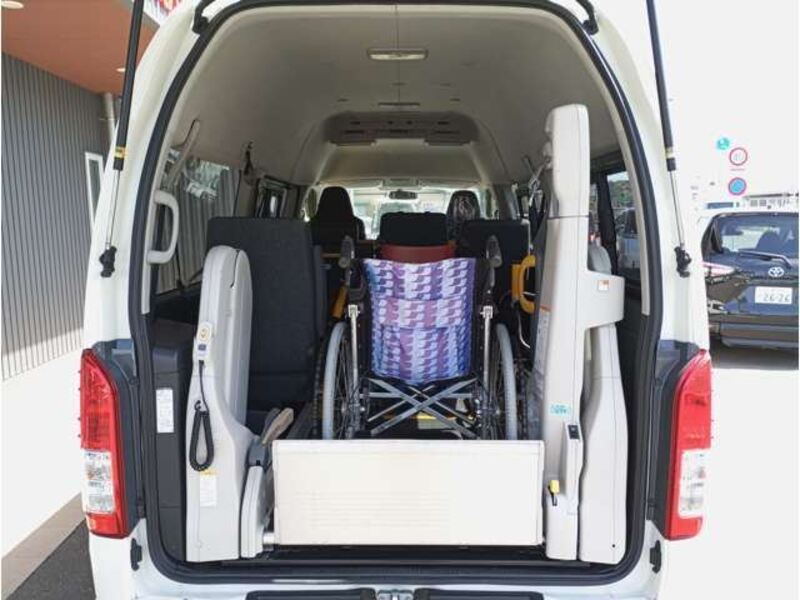 HIACE VAN