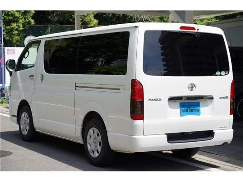 HIACE VAN