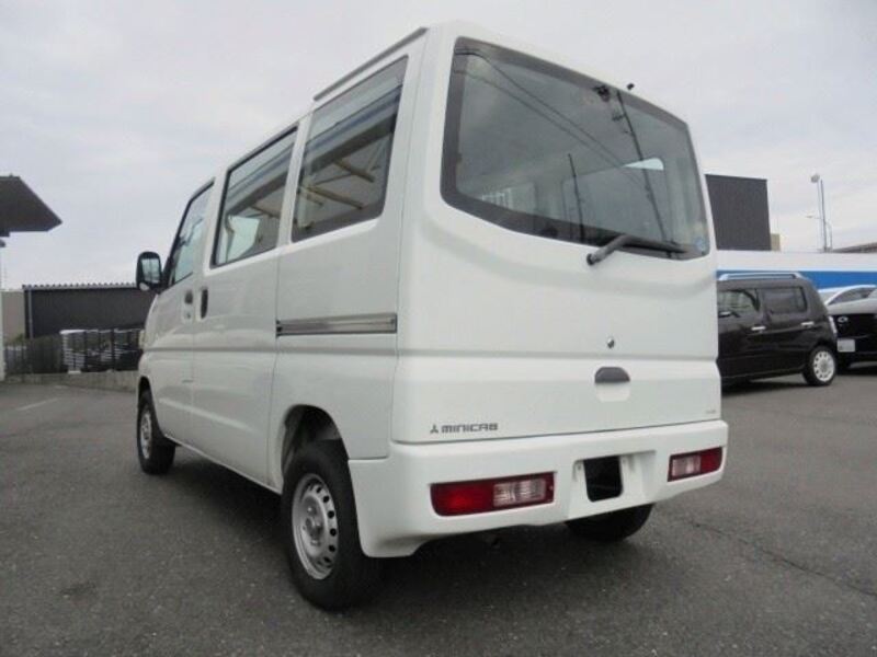 MINICAB VAN