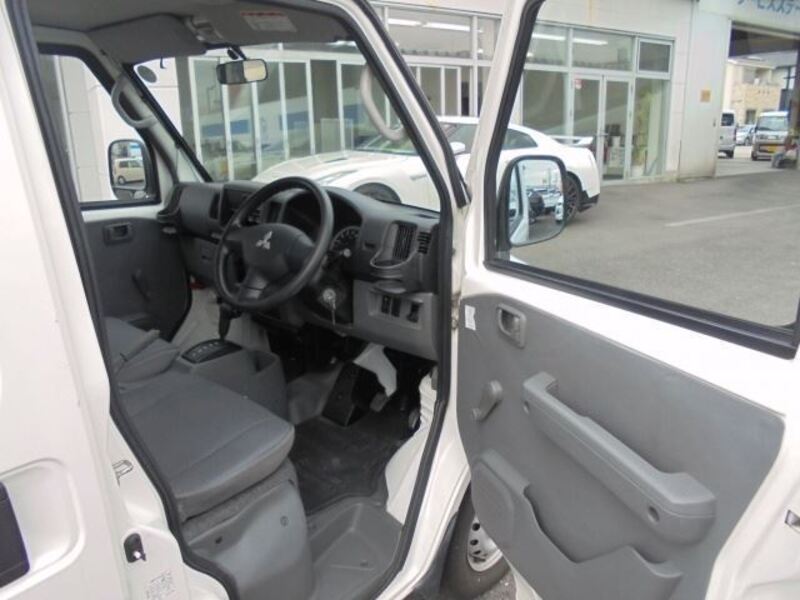 MINICAB VAN