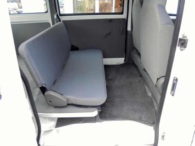 MINICAB VAN