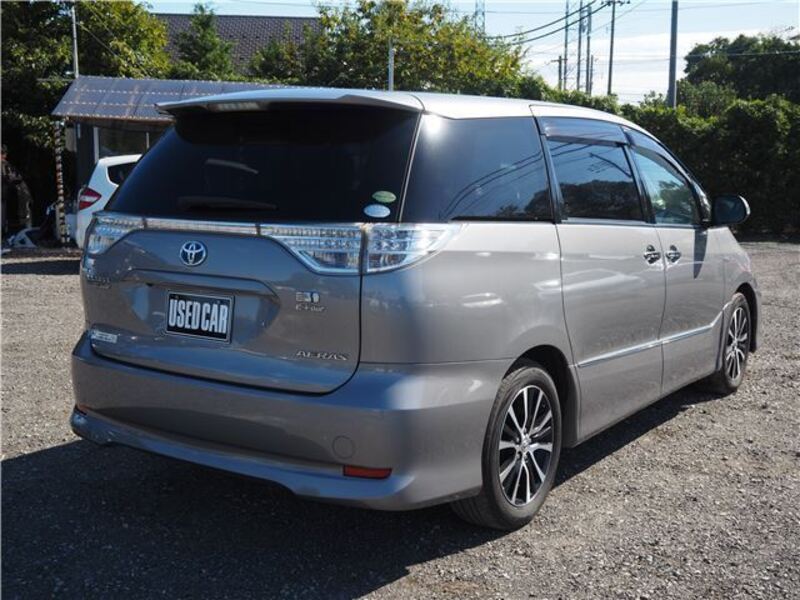 ESTIMA HYBRID