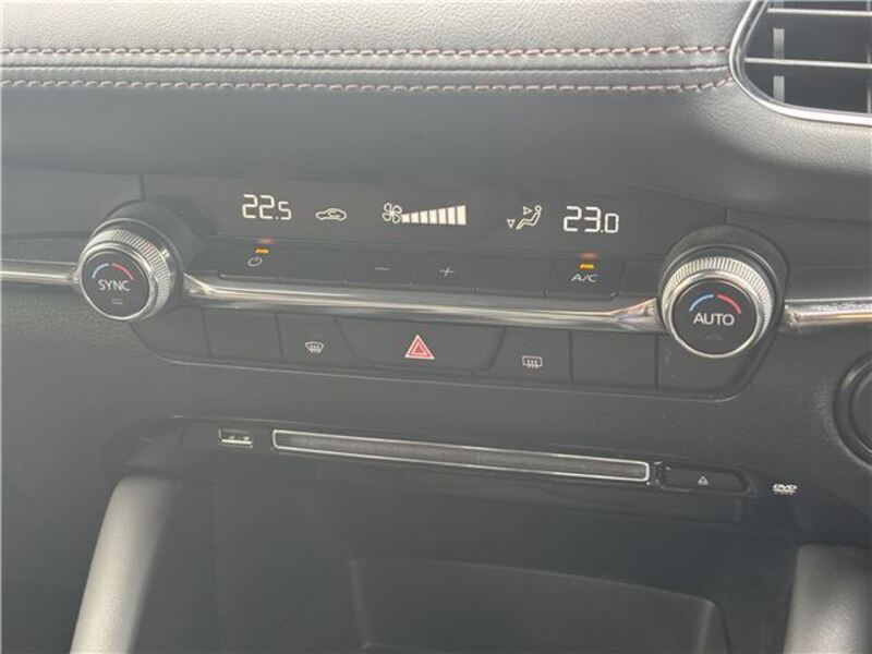MAZDA3