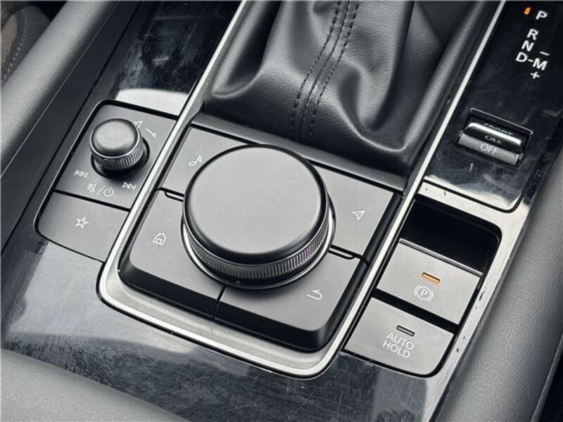 MAZDA3