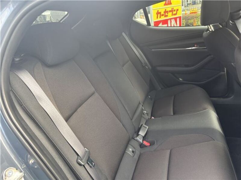 MAZDA3
