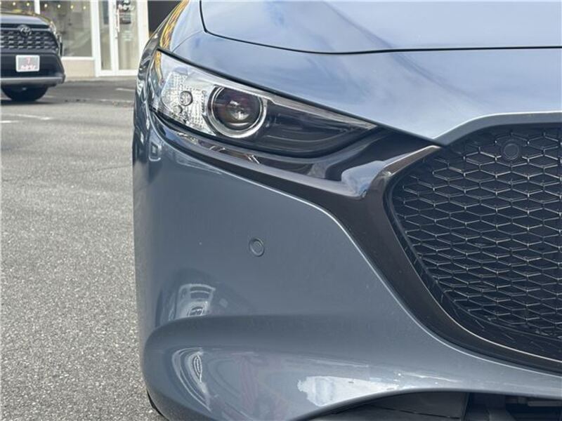 MAZDA3