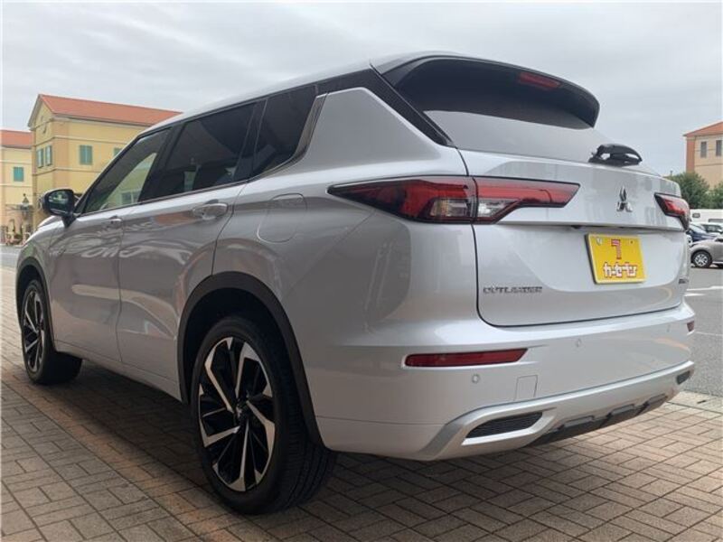 OUTLANDER PHEV