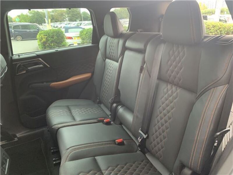 OUTLANDER PHEV
