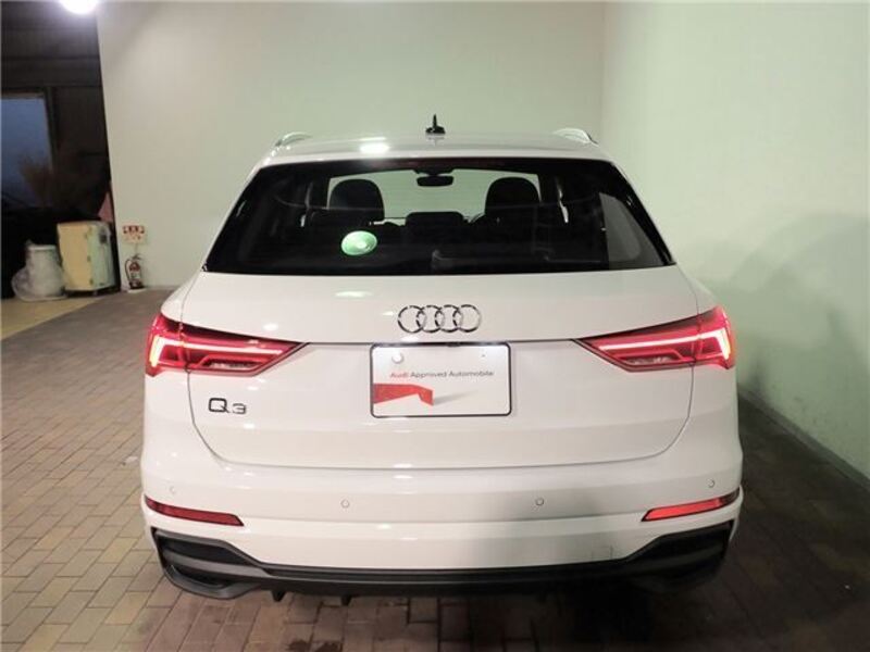 Q3