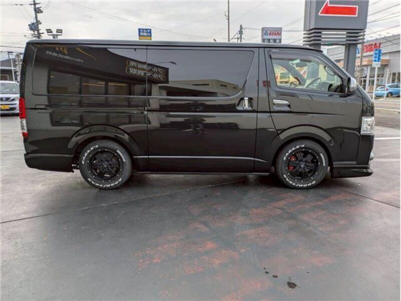 HIACE VAN