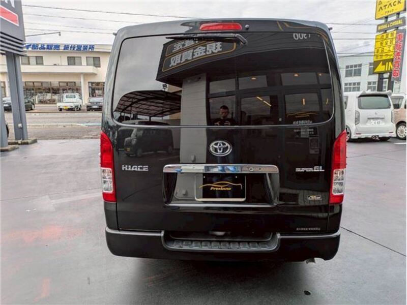 HIACE VAN