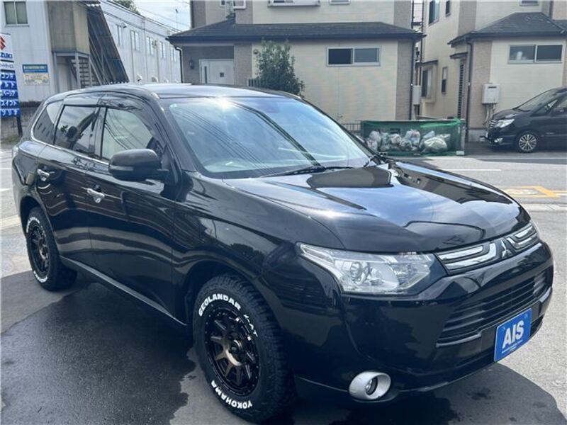 MITSUBISHI OUTLANDER
