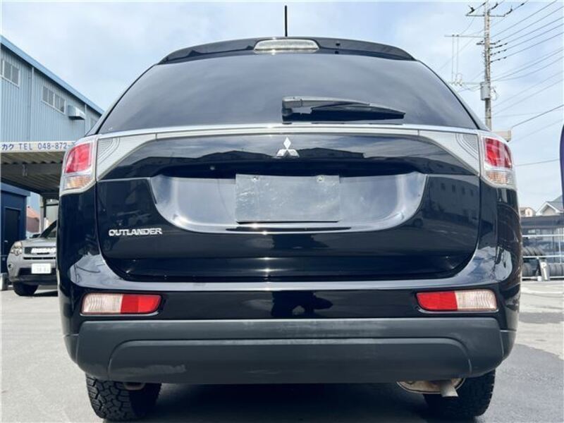 OUTLANDER