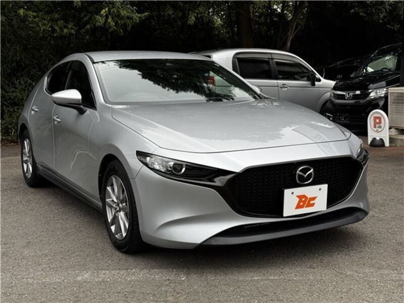 MAZDA3