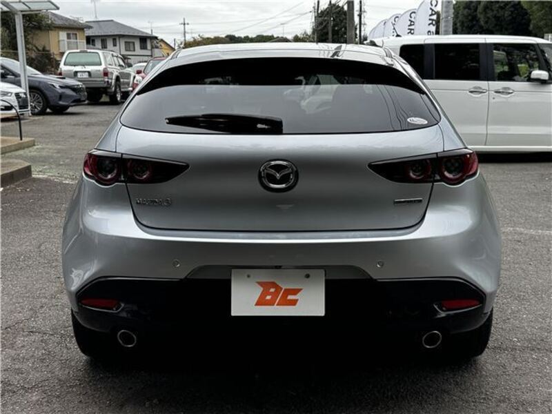 MAZDA3